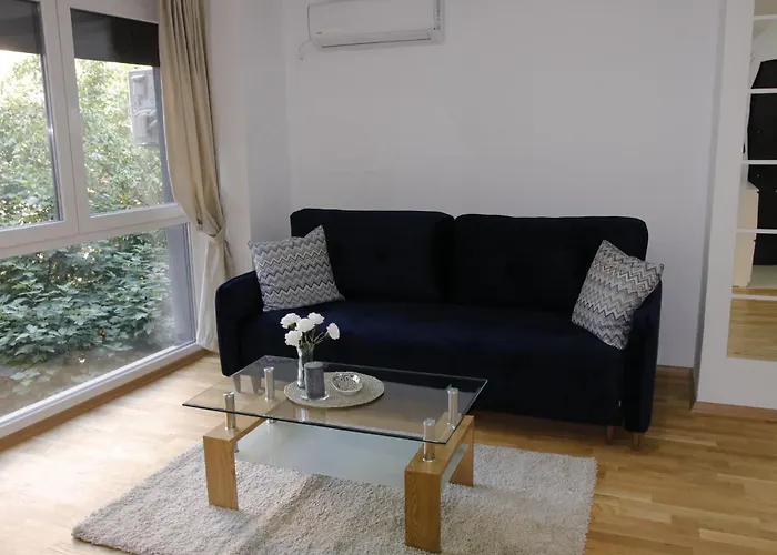 Urban Paradise Apartment *